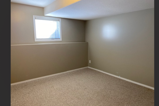Bright 3 Bedroom Basement Suite in Warman
