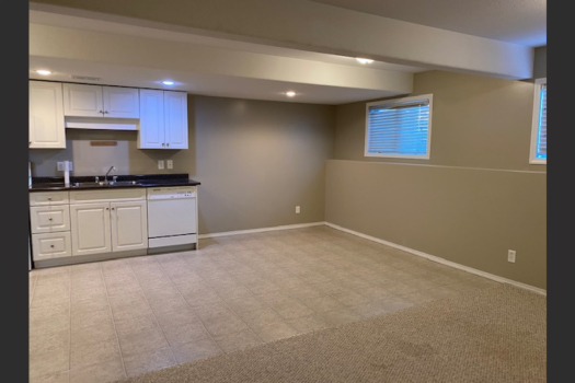 Bright 3 Bedroom Basement Suite in Warman