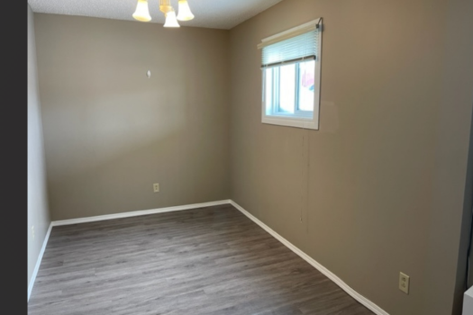 2 Bed Basement Suite in 4 Plex in Warman