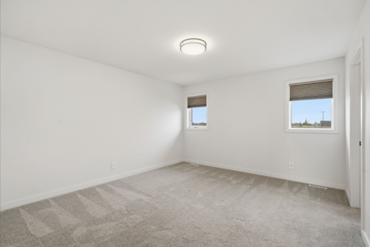 Lovely New Build Main Floor in Brighton