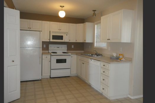 3 Bedroom Townhouse in Lakewood