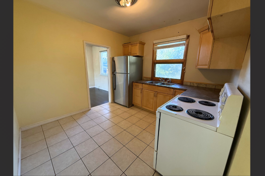 2 bedroom Main Floor Suite Near U of S