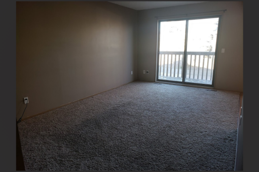 2 Bedroom Suite in 4-plex in South Warman