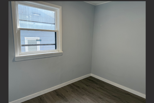 4 bedroom home just off Broadway