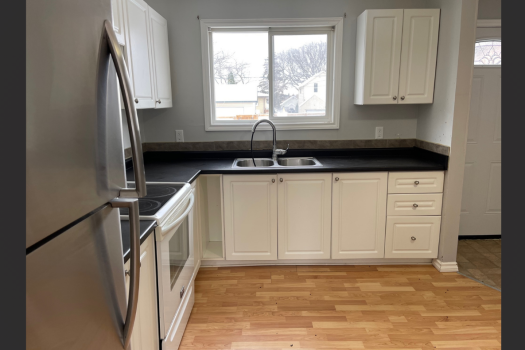Large 3 Bedroom Duplex in Westmount