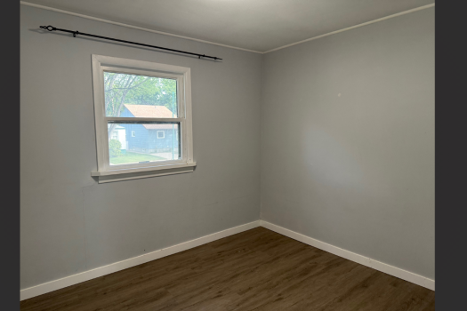 4 bedroom home just off Broadway